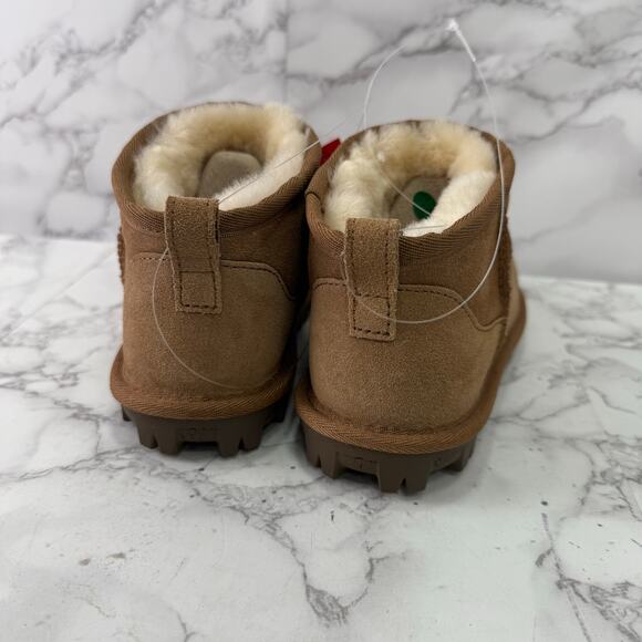 Kirkland Shearling Kids Boots sz 2 Slip On Sherpa Lined NEW # bag 35-A - Picture 7 of 10
